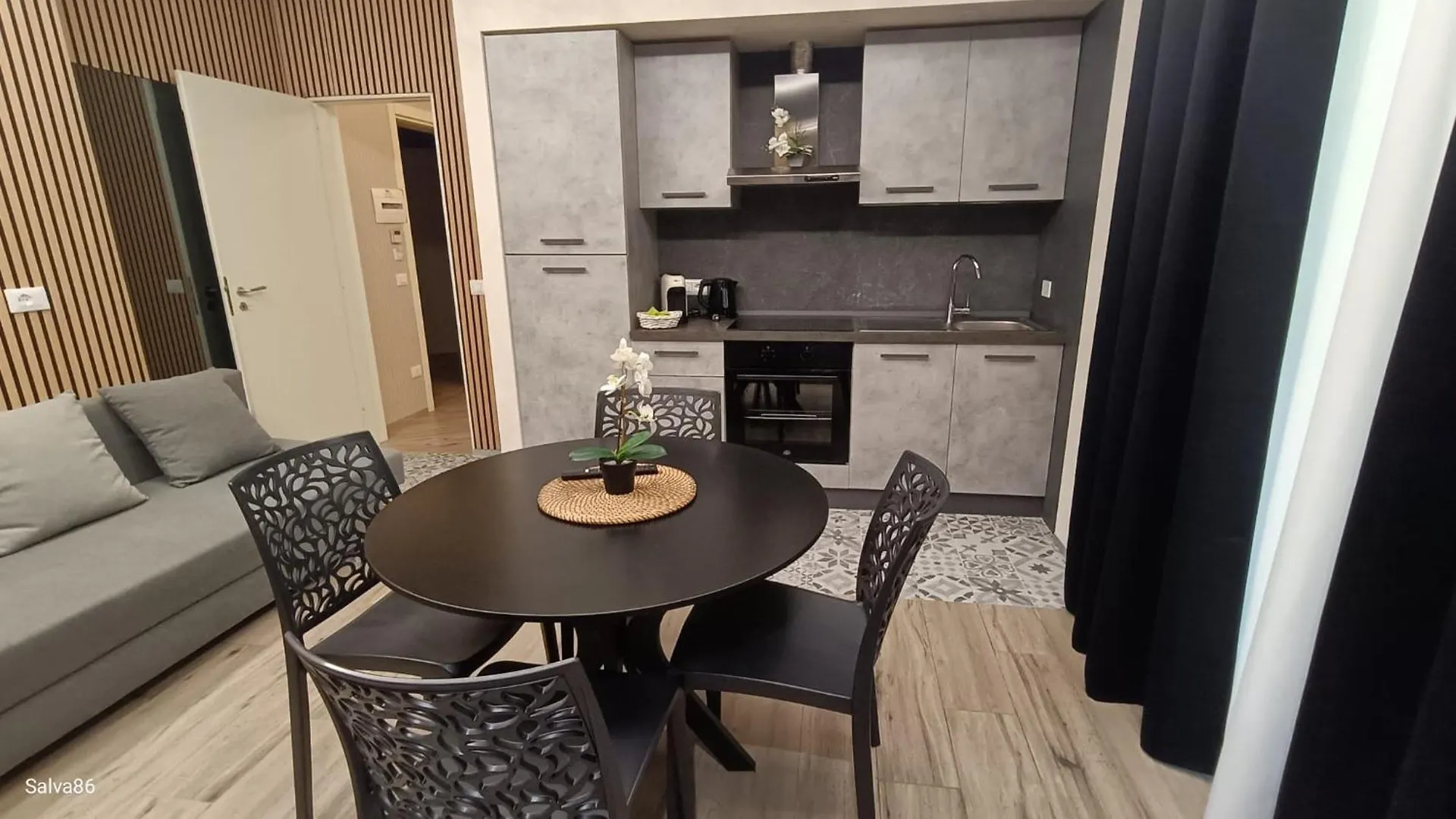 Th Luxury Rooms & Apartment Giardini Naxos Konukevi