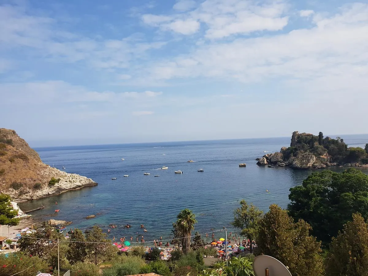Th Luxury Rooms & Apartment Giardini Naxos Guest house